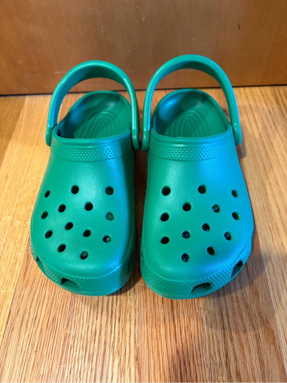 Kids Green Crocs size J4: Comfortable Slip-On Shoes